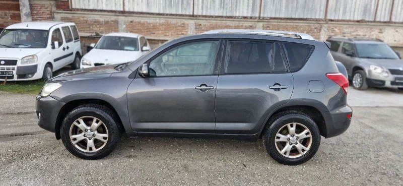 Toyota Rav4 2.2d4d 150hp, снимка 4 - Автомобили и джипове - 52712505
