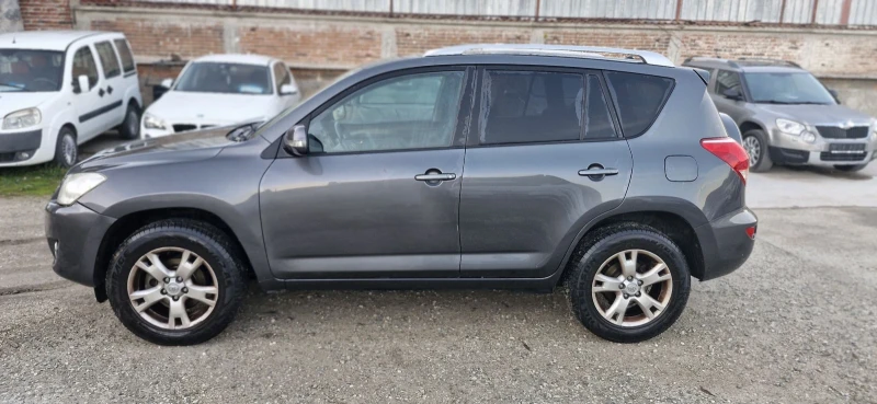 Toyota Rav4 2.2d4d 150hp, снимка 5 - Автомобили и джипове - 52712505
