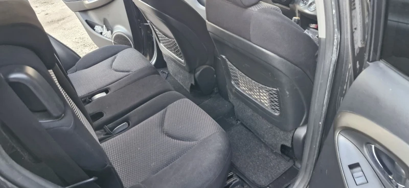 Toyota Rav4 2.2d4d 150hp, снимка 14 - Автомобили и джипове - 52712505