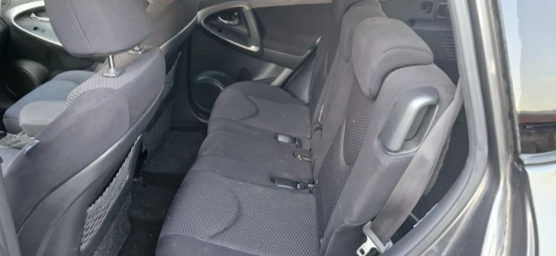 Toyota Rav4 2.2d4d 150hp, снимка 15 - Автомобили и джипове - 52712505