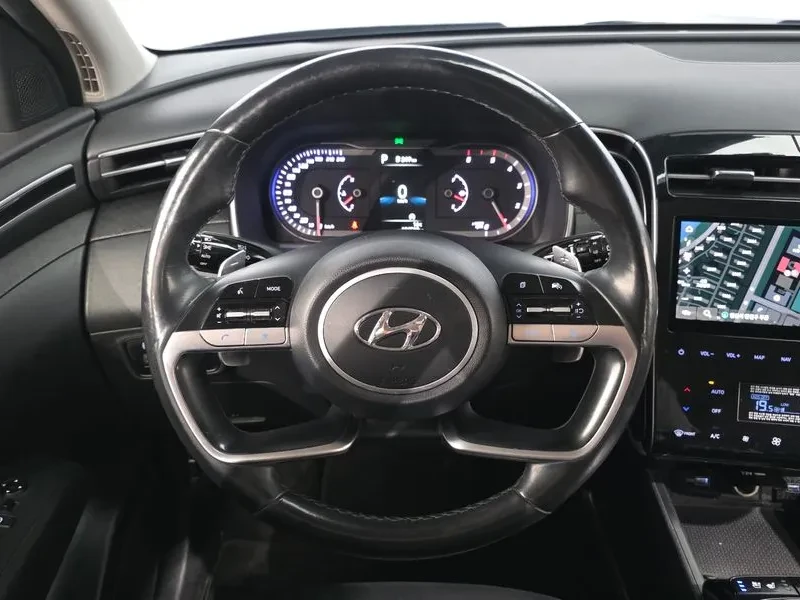 Hyundai Tucson, снимка 14 - Автомобили и джипове - 54830166