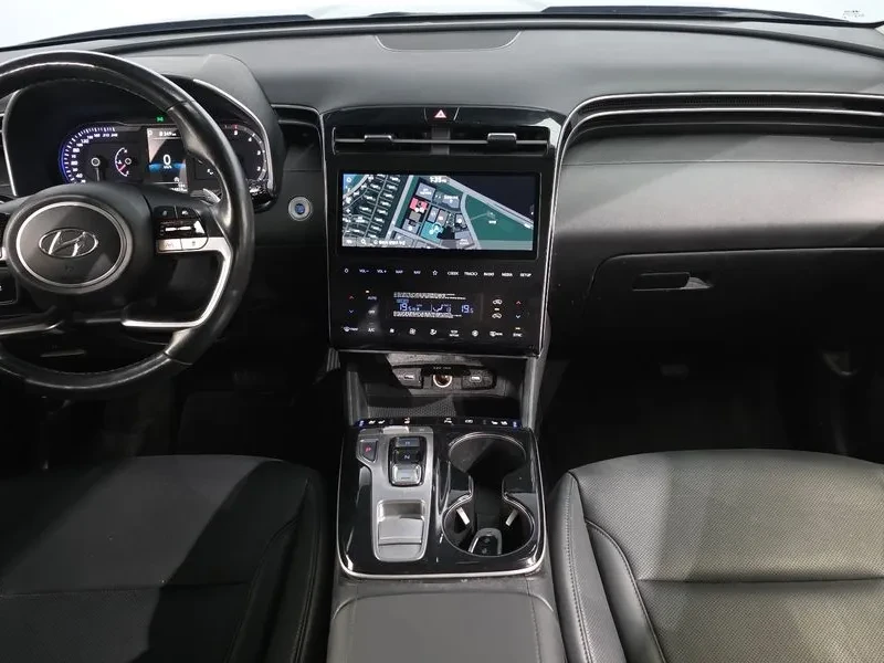 Hyundai Tucson, снимка 7 - Автомобили и джипове - 54830166