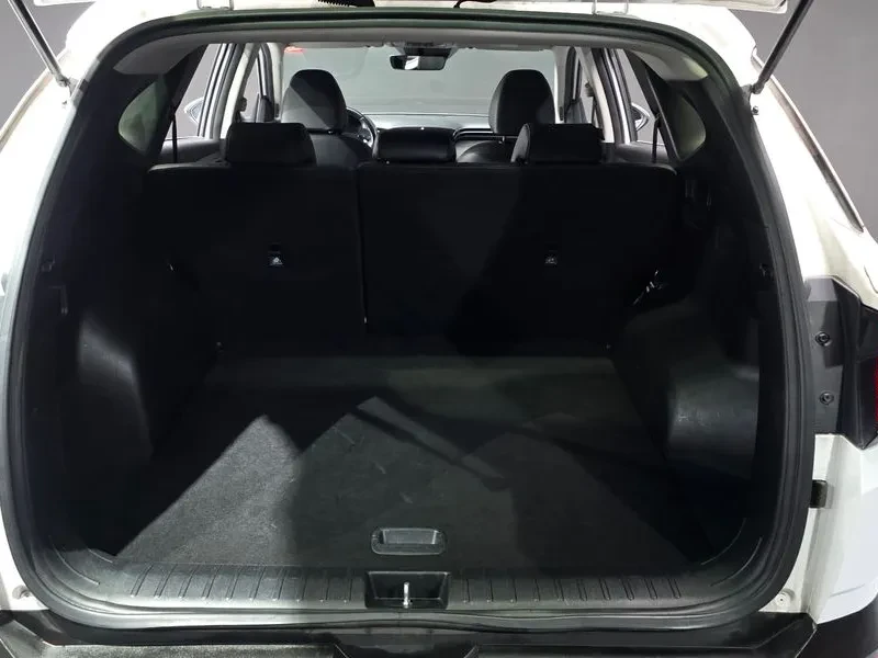 Hyundai Tucson 2.0 2WD MODERN, снимка 17 - Автомобили и джипове - 56293119