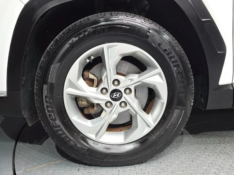 Hyundai Tucson 2.0 2WD MODERN, снимка 5 - Автомобили и джипове - 56293119