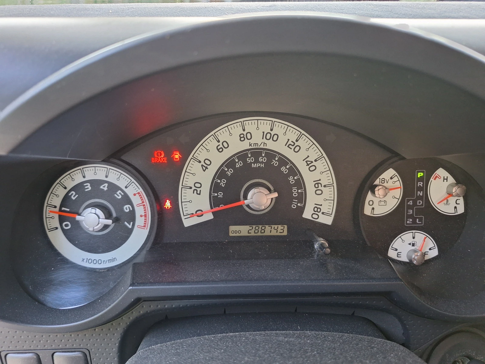 Toyota Fj cruiser 4.0 i V6 Automatic - изображение 9