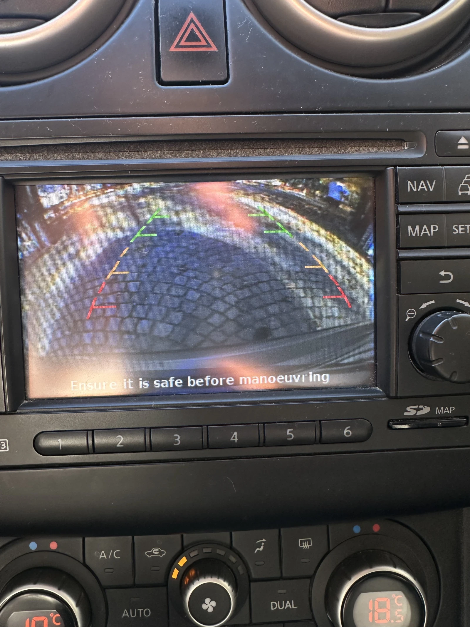 Nissan Qashqai 1.6 DCI 130 hp key less xenon | Mobile.bg   11