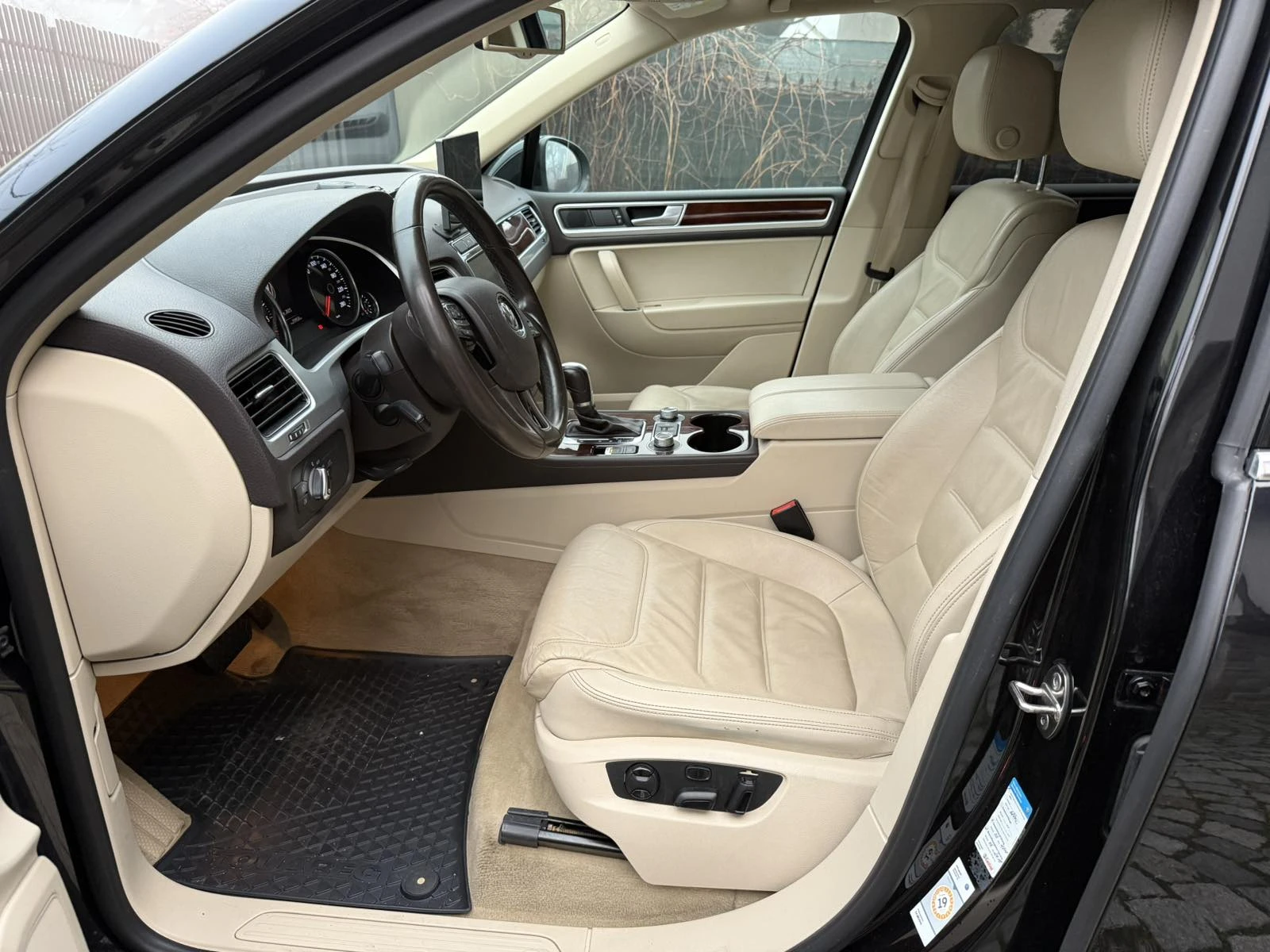 VW Touareg VW Touareg 3.0 TDI V6 4x4 Air / Navi / Xenon / Lea - изображение 8