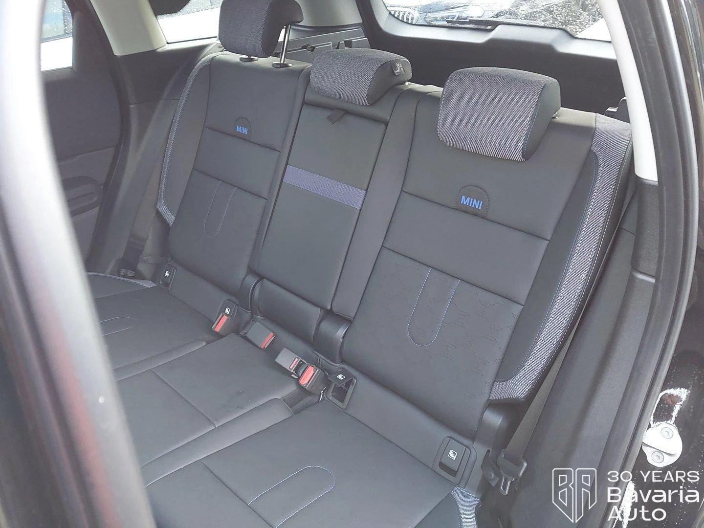 Mini Countryman C 1, 5 Steptronic Classic Trim - изображение 8