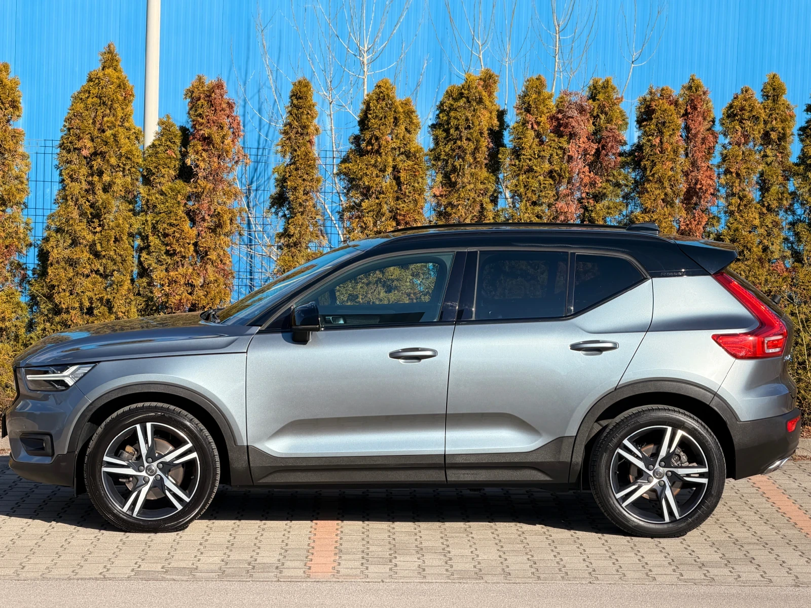 Volvo XC40 2.0T5-R-DESIGN-��������-����-HARMAN/KARDON-161X.KM | Mobile.bg � ����������� 8