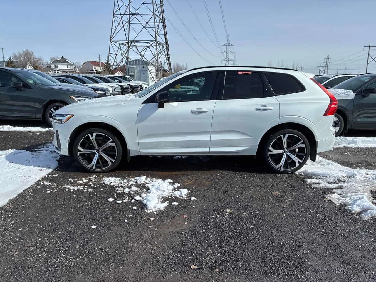 Volvo XC60 R Design  CARFAX, снимка 2 - Автомобили и джипове - 54172259