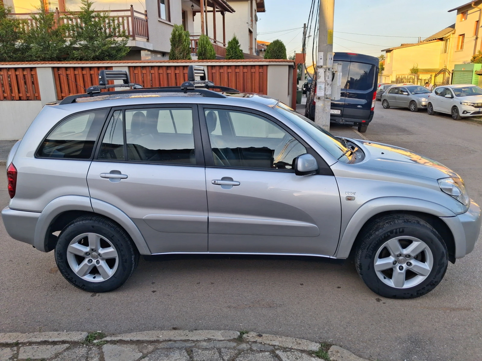 Toyota Rav4 Бензин-Газ TOP FUL, снимка 6 - Автомобили и джипове - 54714951
