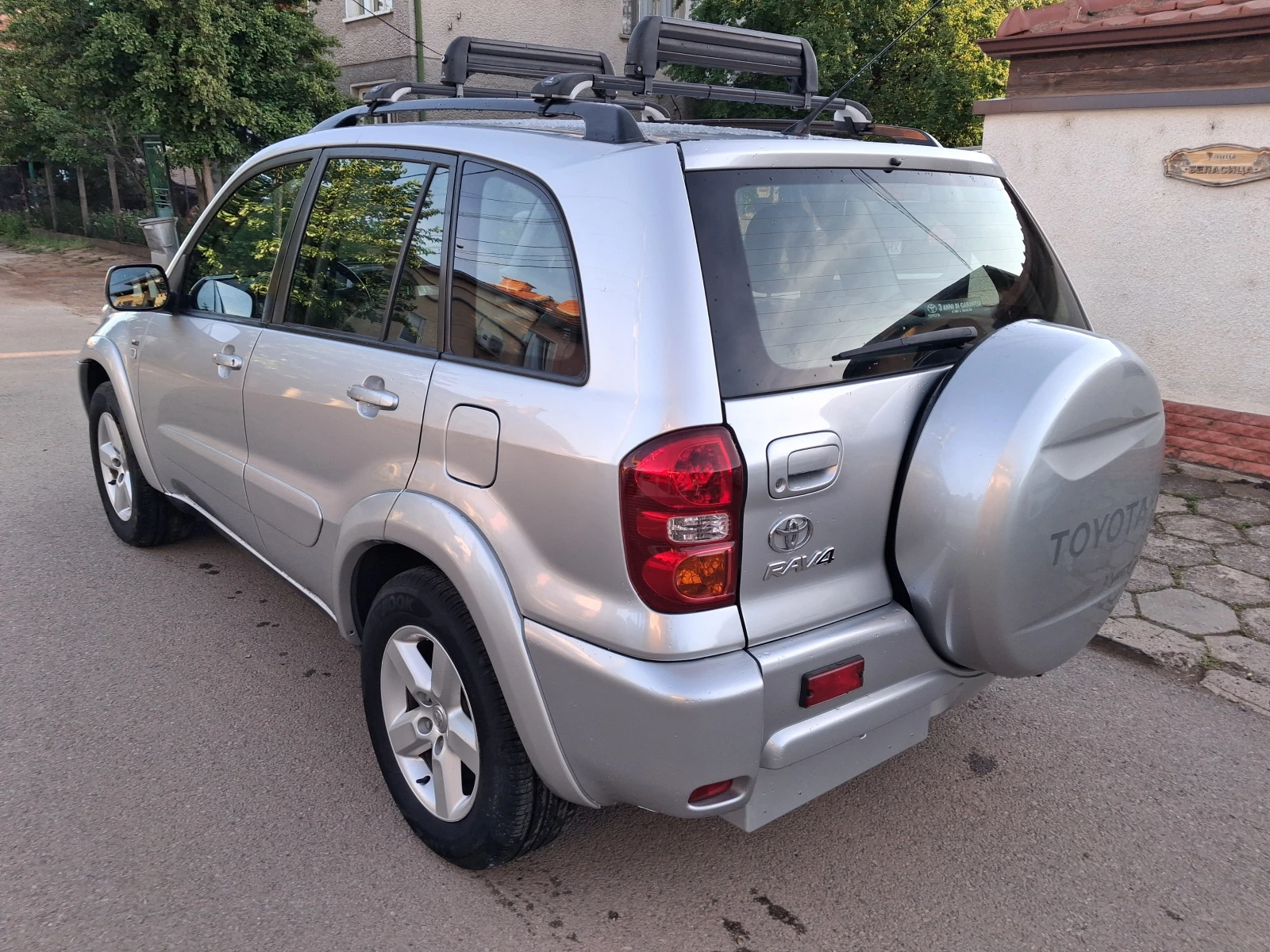 Toyota Rav4 Бензин-Газ TOP FUL, снимка 3 - Автомобили и джипове - 54714951