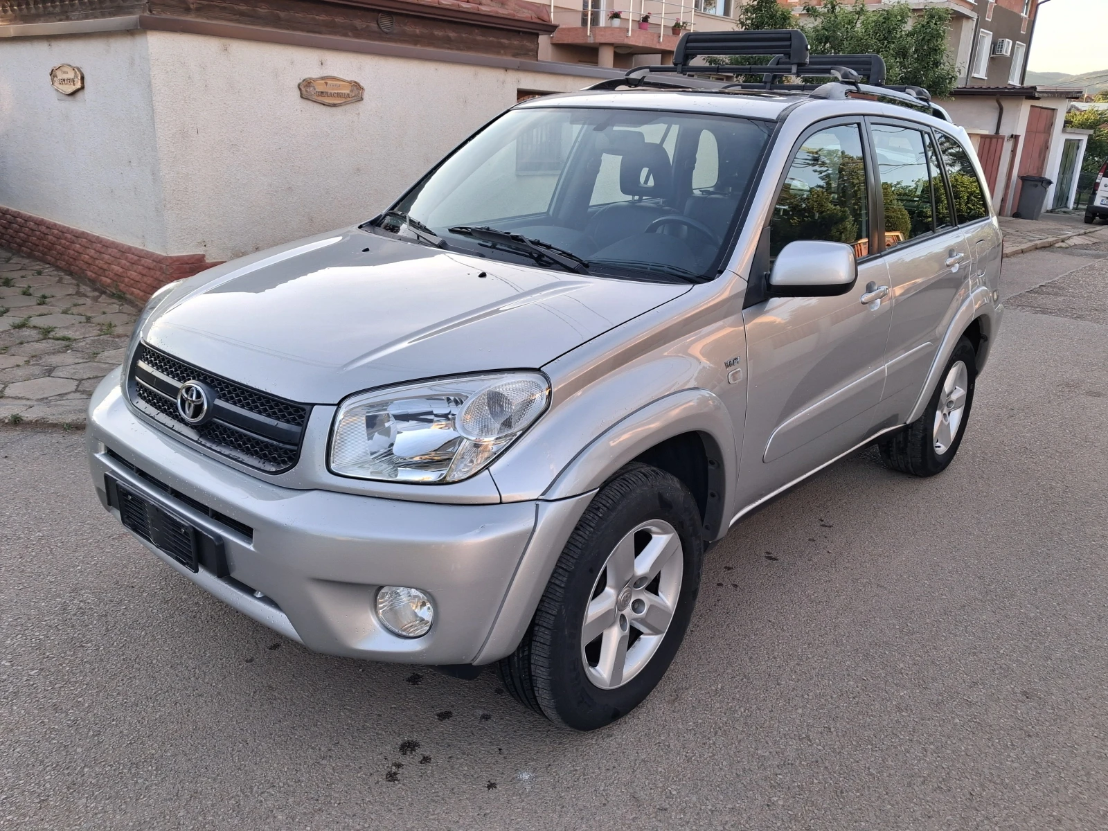 Toyota Rav4 Бензин-Газ TOP FUL
