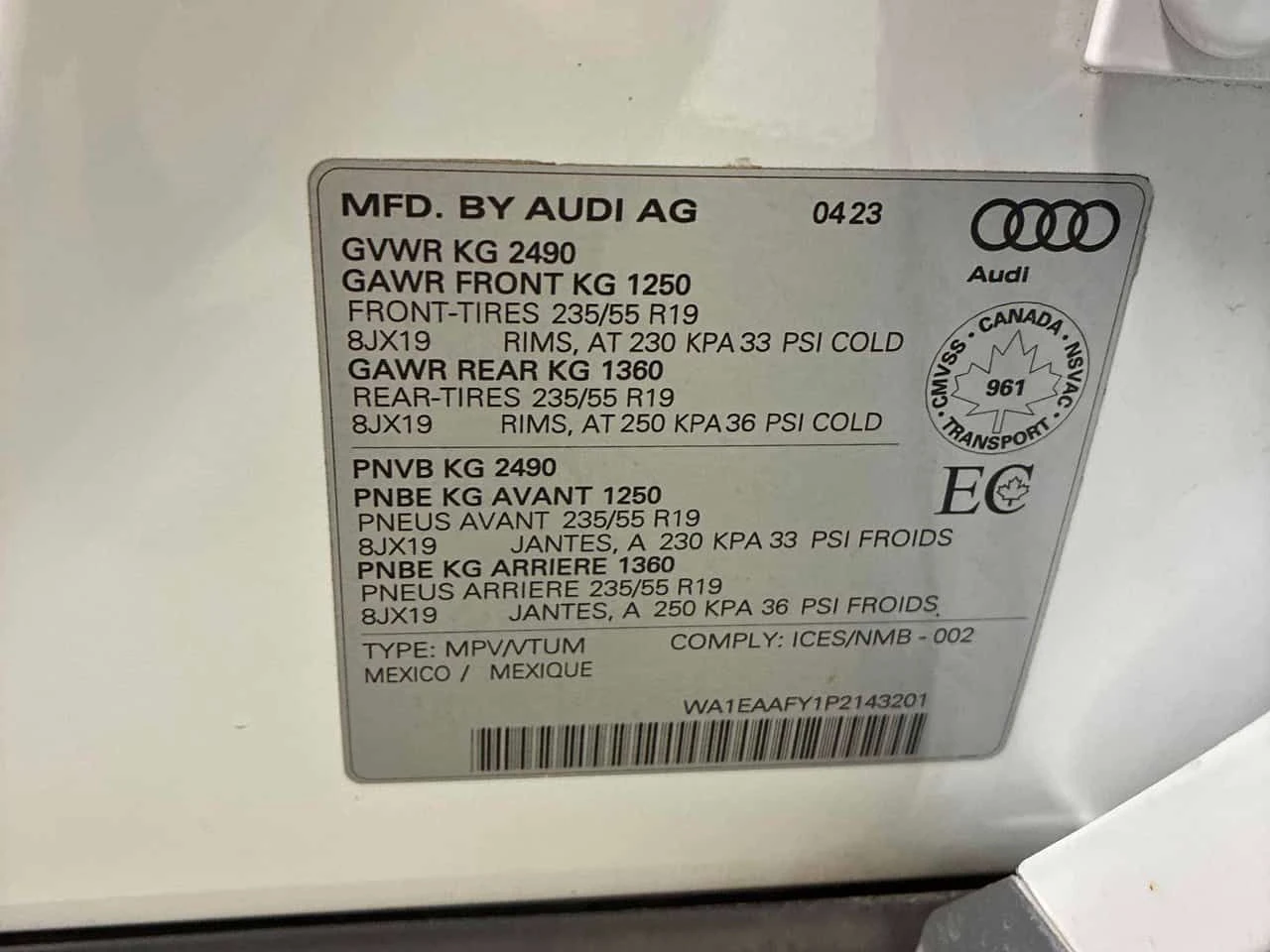 Audi Q5  Progressiv / LED / DISTRONIC / АВТОКРЕДИТ  , снимка 10 - Автомобили и джипове - 54961072