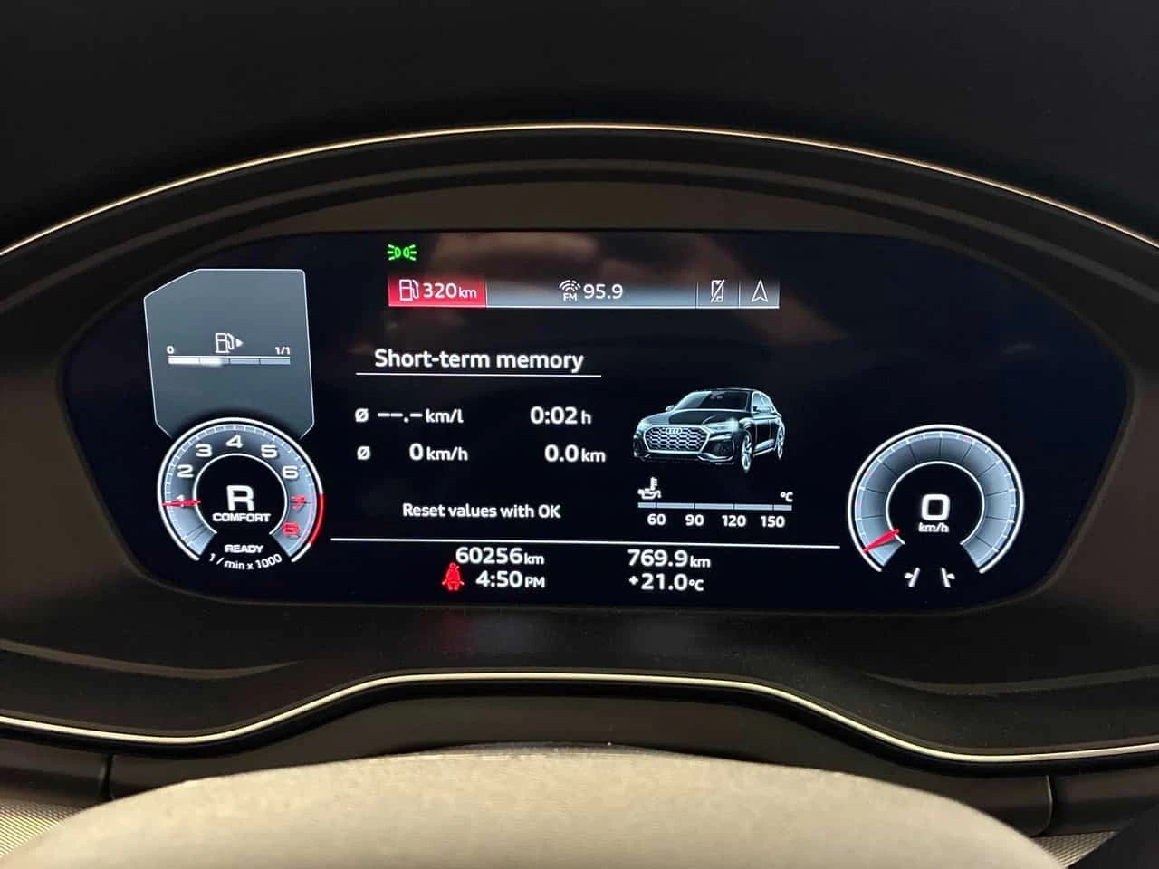 Audi Q5  Progressiv / LED / DISTRONIC / АВТОКРЕДИТ  , снимка 8 - Автомобили и джипове - 54961072