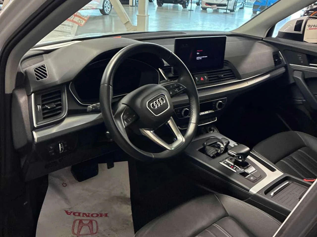 Audi Q5  Progressiv / LED / DISTRONIC / АВТОКРЕДИТ  , снимка 5 - Автомобили и джипове - 54961072