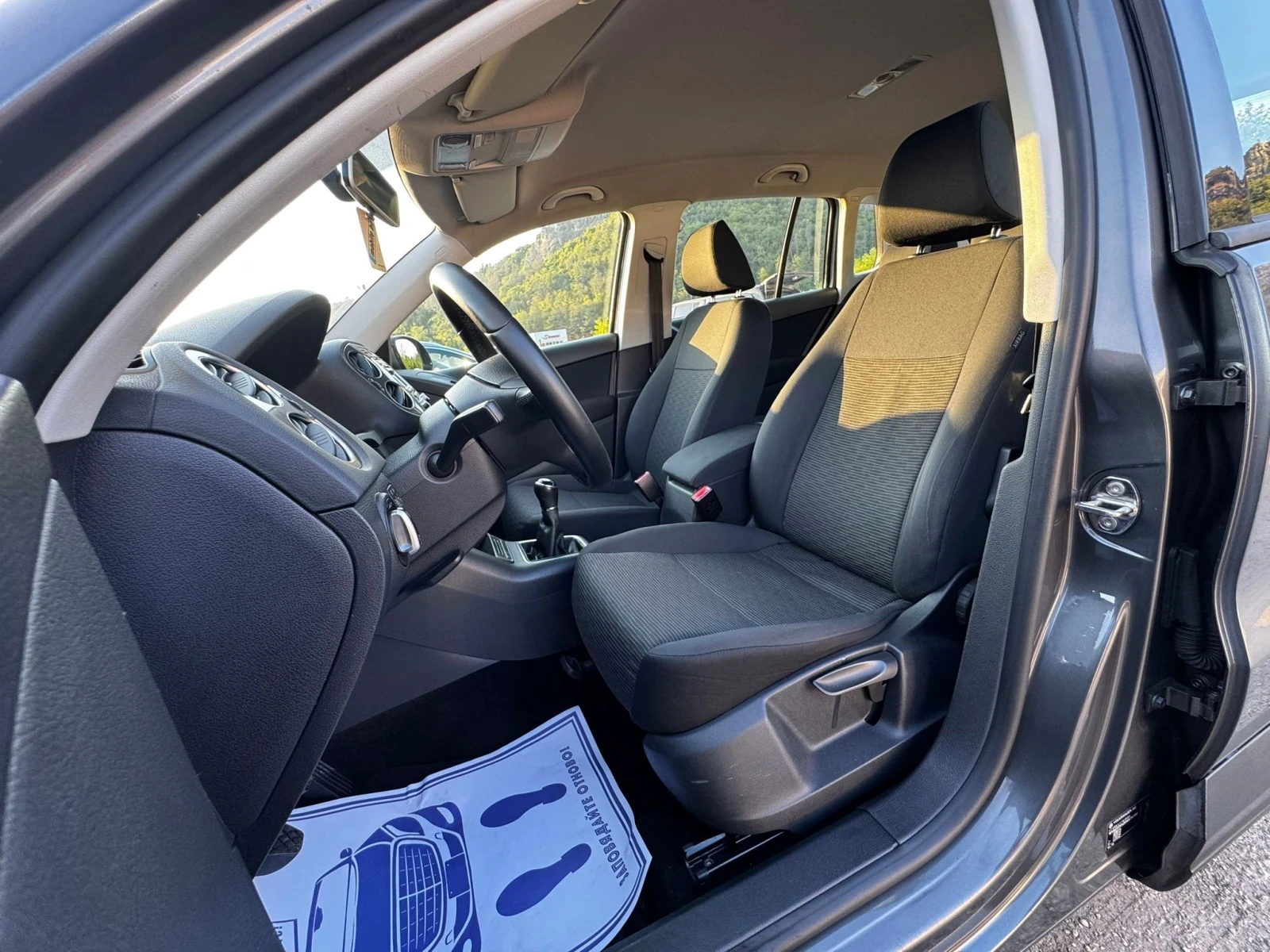 VW Tiguan 2.0TDI, FACELIFT , снимка 16 - Автомобили и джипове - 55878433