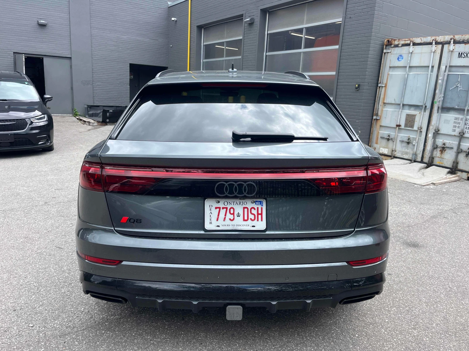 Audi Q8 * Technik * ADAPTIVE CRUISE ASSIST* , снимка 3 - Автомобили и джипове - 56130673