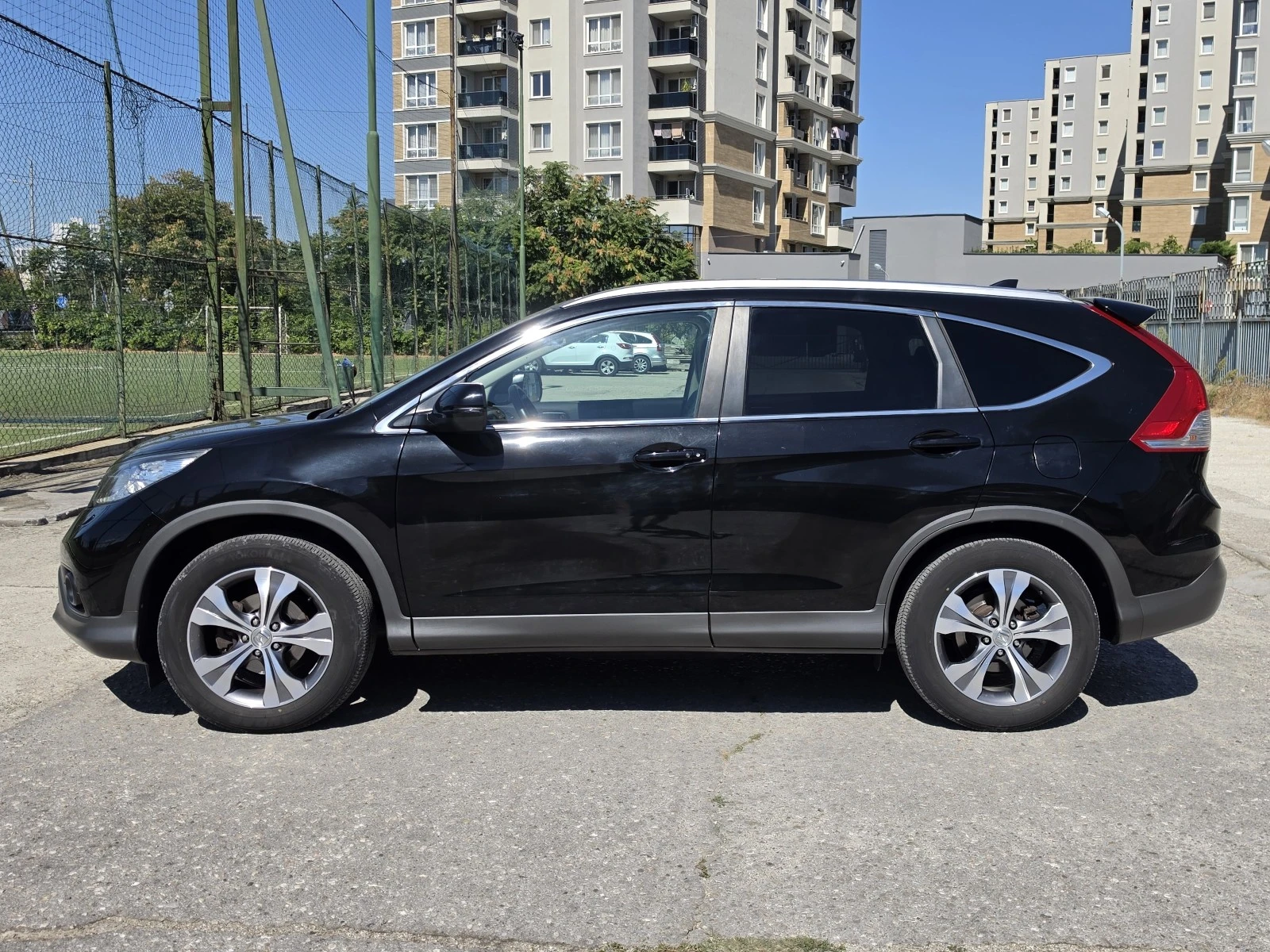Honda Cr-v 2.0i-VTEC 4x4 Distronic, Lane Assist, Panorama, снимка 8 - Автомобили и джипове - 56158589