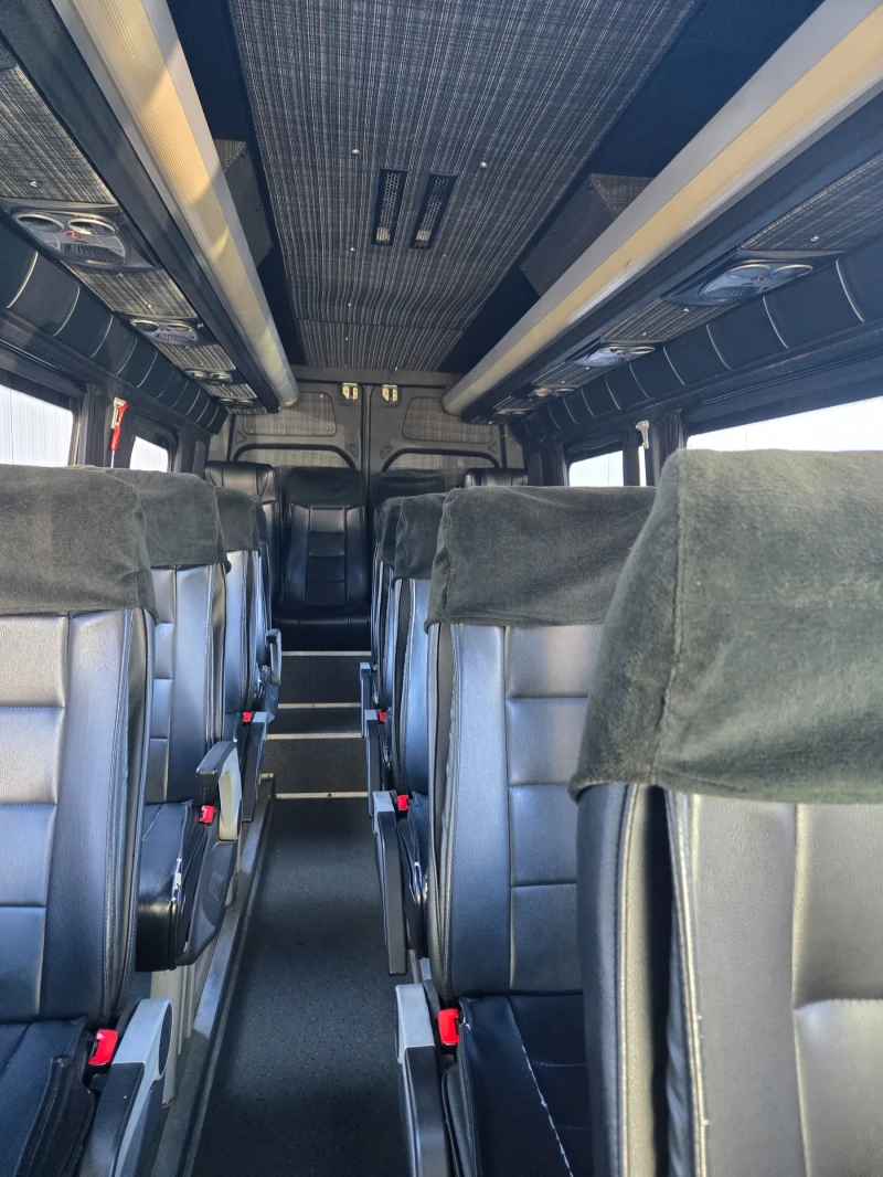 Mercedes-Benz Sprinter 519, снимка 13 - Бусове и автобуси - 52522413