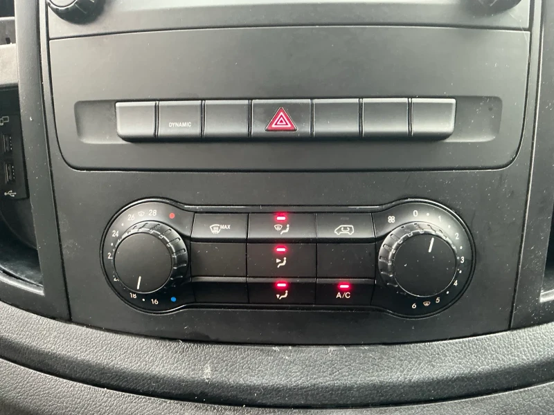 Mercedes-Benz Vito eVito , снимка 13 - Бусове и автобуси - 52843862