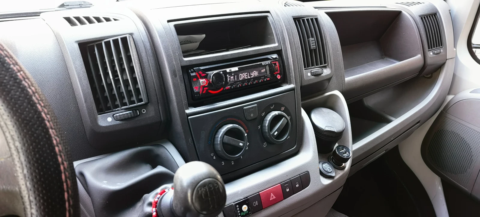 Peugeot Boxer, снимка 9 - Бусове и автобуси - 56293911