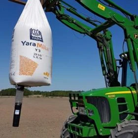 Телескопичен товарач John Deere ДИСПЕНСЪР ЗА ТОР И СЕМЕНА , снимка 13