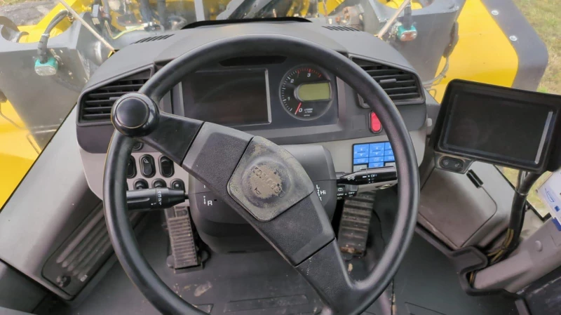 Челен товарач Komatsu WA 380-7 ЛИЗИНГ, снимка 9 - Индустриална техника - 52727123