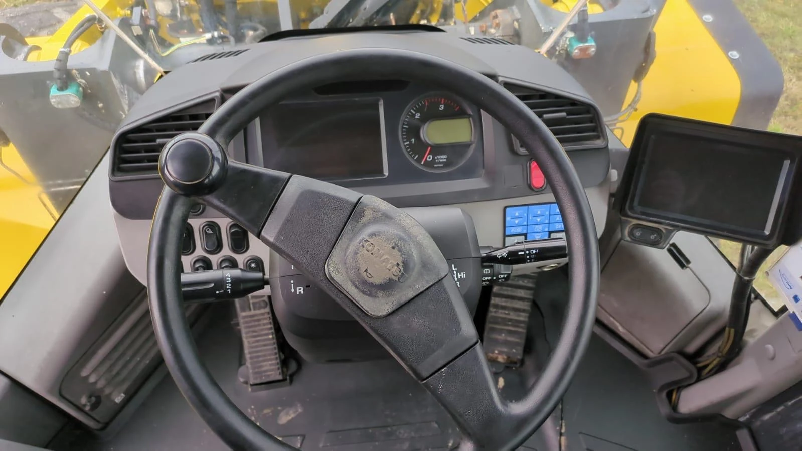 Челен товарач Komatsu WA 380-7 ЛИЗИНГ - изображение 9