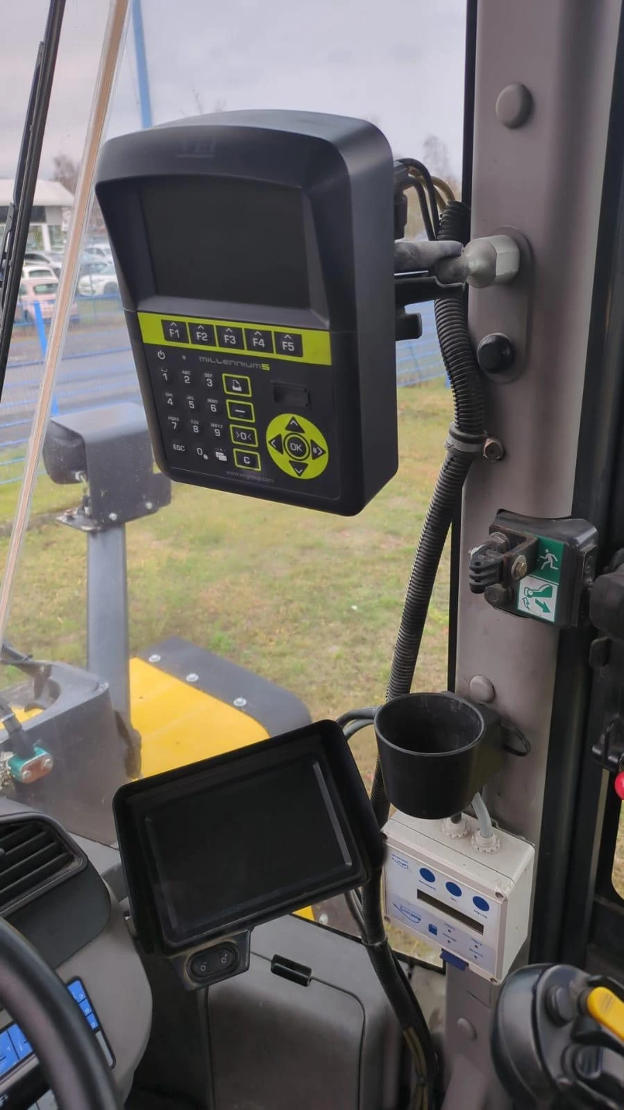 Челен товарач Komatsu WA 380-7 ЛИЗИНГ - изображение 10