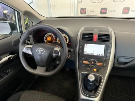 Обява за продажба на Toyota Auris 1.6i ПЪЛНА СЕРВИЗНА ИСТОРИЯ В ТОЙОТА ~15 300 лв. - изображение 11