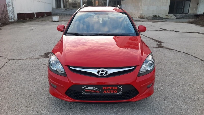 Hyundai I30 1.6crdi CW Fece Lift Euro5, снимка 2 - Автомобили и джипове - 42681234