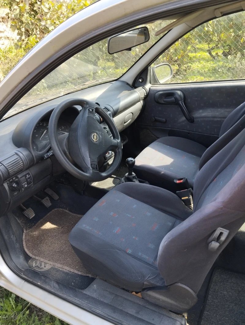 Opel Corsa 1.2i 16V, снимка 4 - Автомобили и джипове - 47911554