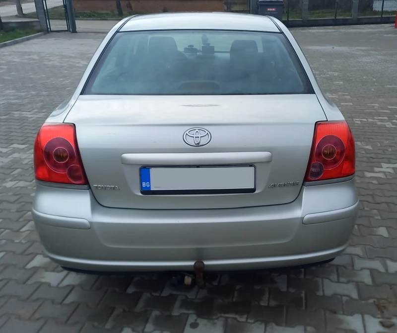 Toyota Avensis, снимка 5 - Автомобили и джипове - 48273136