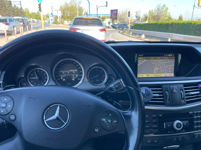 Mercedes-Benz E 350, снимка 9 - Автомобили и джипове - 48334316