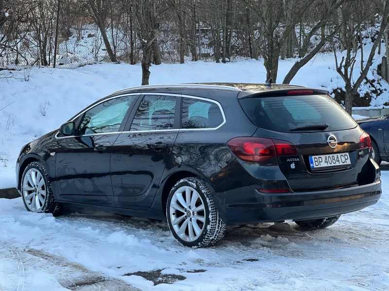 Opel Astra 1.7 CDTi, снимка 6 - Автомобили и джипове - 48709859