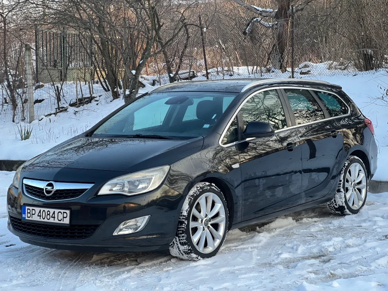 Opel Astra 1.7 CDTi, снимка 8 - Автомобили и джипове - 48709859