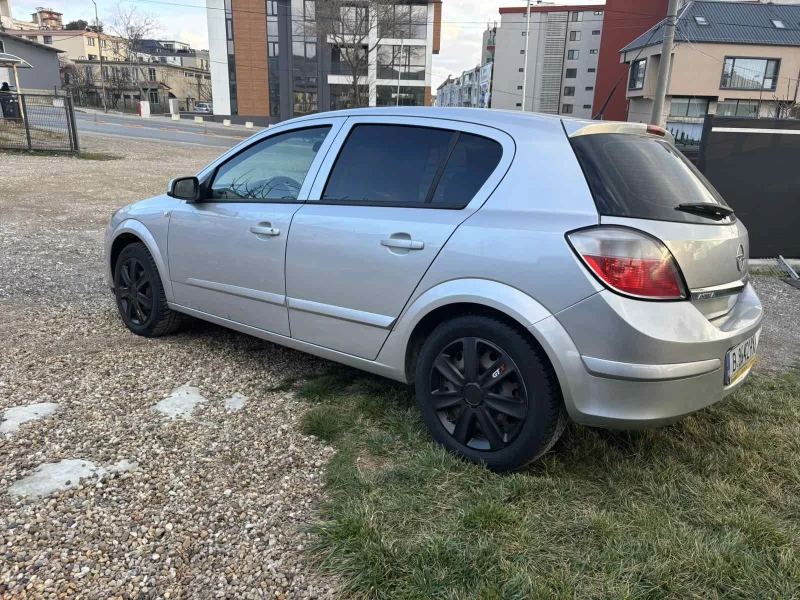 Opel Astra, снимка 7 - Автомобили и джипове - 48965838