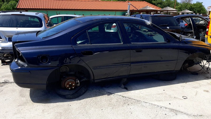Volvo S60 2.4D5, снимка 2 - Автомобили и джипове - 50298928