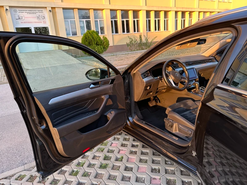VW Passat Elegance, снимка 10 - Автомобили и джипове - 51659389