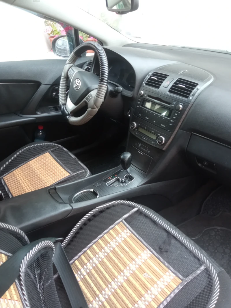 Toyota Avensis 2.2D-CAT, снимка 2 - Автомобили и джипове - 52506713