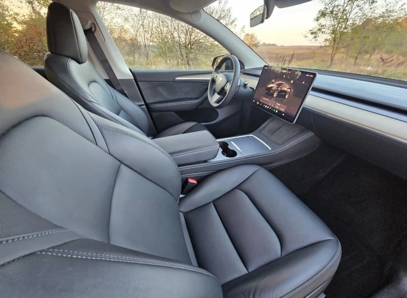 Tesla Model Y LFP Европейска Гаранция, снимка 14 - Автомобили и джипове - 52162054