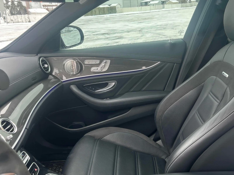 Mercedes-Benz E 53 AMG * АВТО КРЕДИТ* ЦЕНА ДО БГ * СЕРВИЗНА ИСТОРИЯ * , снимка 10 - Автомобили и джипове - 53519639