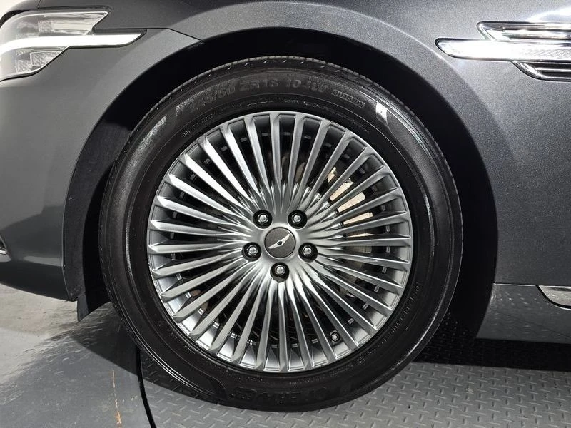 Genesis G90 3.8 Automatic, снимка 5 - Автомобили и джипове - 55606081