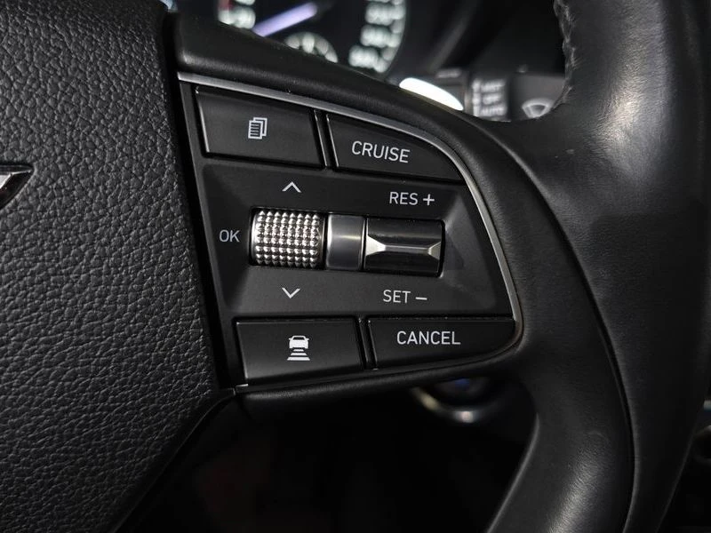 Genesis G90 3.8 Automatic, снимка 10 - Автомобили и джипове - 55606081