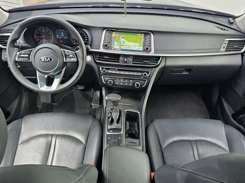 Kia K5 2.0 Luxury, снимка 7 - Автомобили и джипове - 56512775