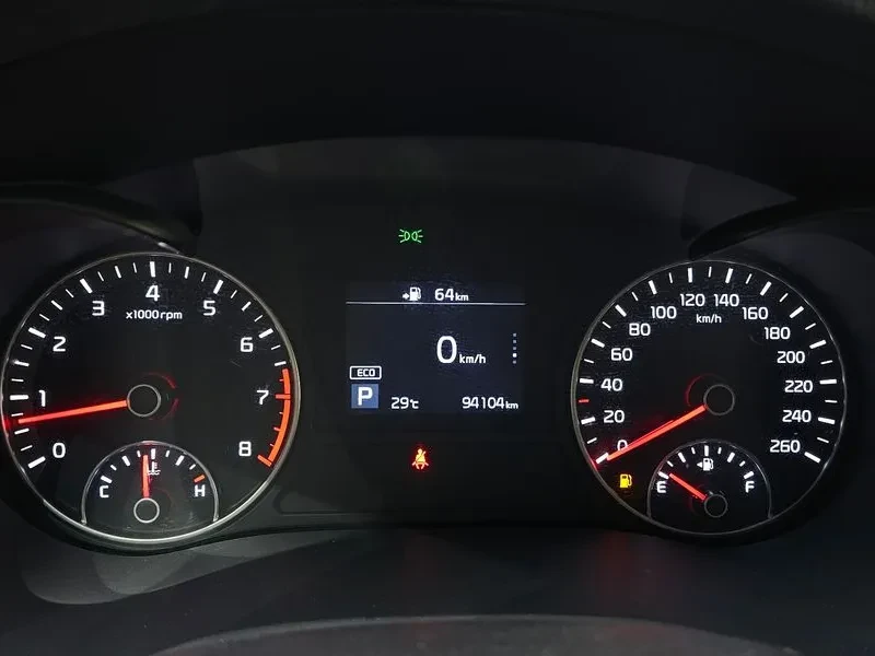 Kia K5 2.0 Luxury, снимка 8 - Автомобили и джипове - 56512775