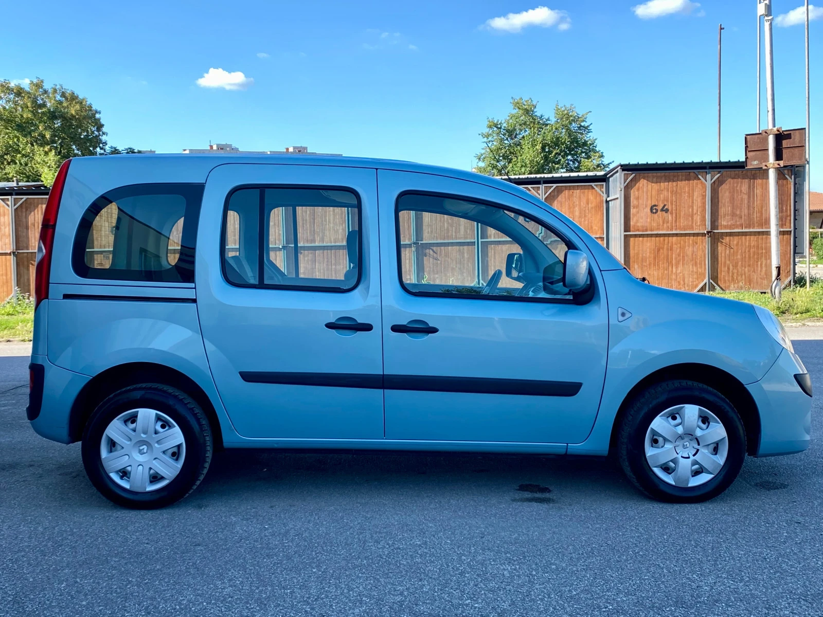 Renault Kangoo 1.5DCI 90к.с  - изображение 8