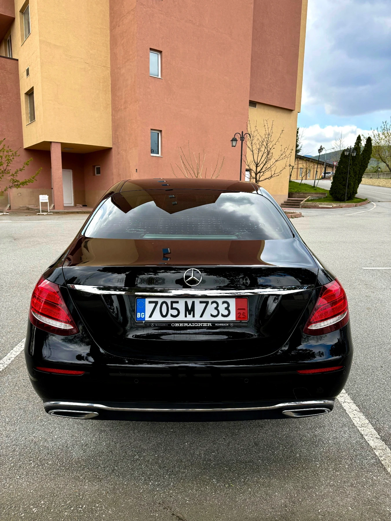 Mercedes-Benz E 220 BURMESTER/PANORAMA/EXCLUSIVE - изображение 4