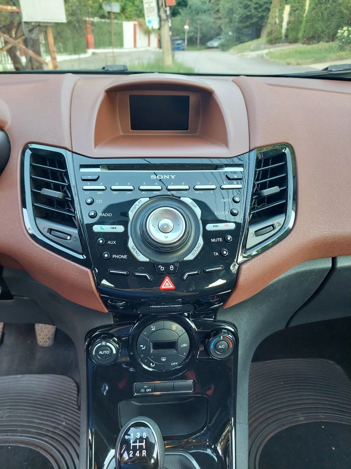 Ford Fiesta 125 к.с. Ecoboost - изображение 9